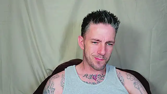 SkylarrGrey online show from June 20, 7:46 am