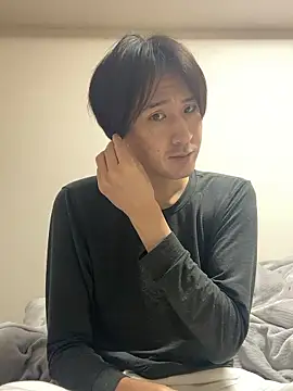 youta200 online show from May 2, 7:05 pm