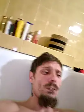 legars844 online show from March 30, 2:51 pm