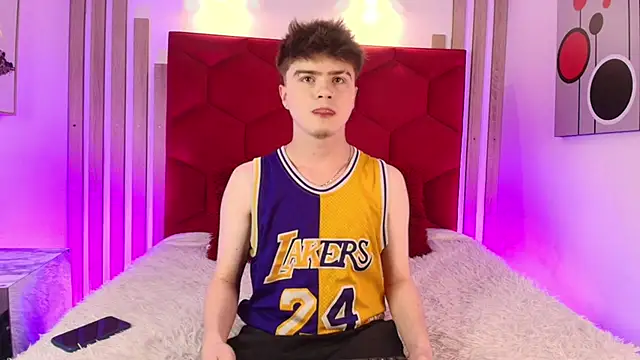 Ian Stone  online show from June 18, 12:21 pm
