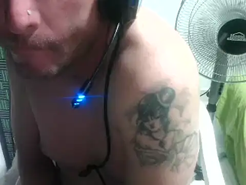 AlxAmr89 online show from April 29, 4:50 am