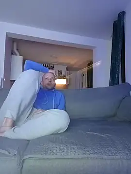 CoppiaGaya online show from April 4, 8:39 pm