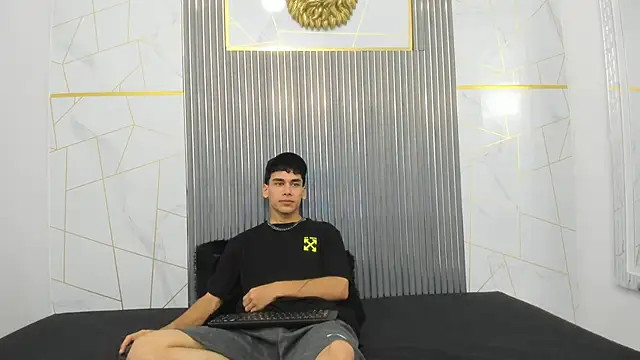 Kitsune 44 online show from March 27, 6:53 pm