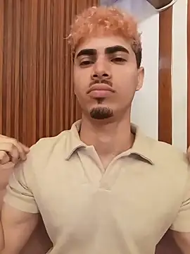 LucaColmal online show from June 9, 11:50 pm