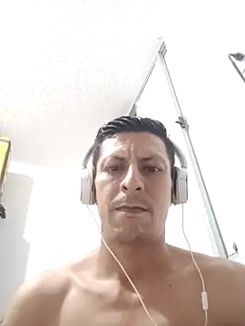 miguellccadena online show from April 25, 5:43 am