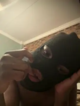 Earl947 online show from April 2, 6:27 pm