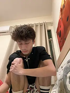 sexyboy-3525 online show from May 3, 12:08 pm