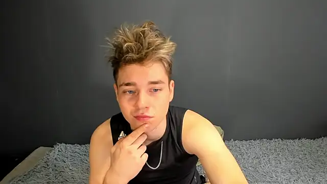 zeriax online show from May 13, 2:30 am