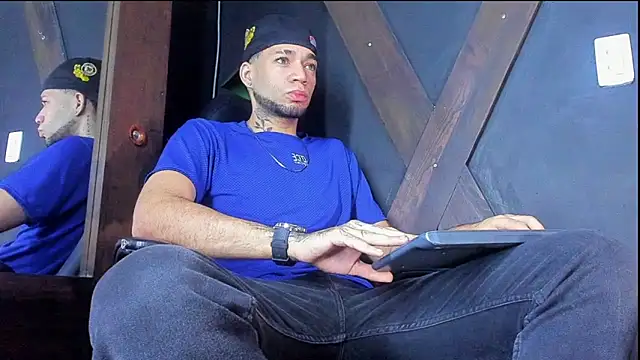 Daniel huge22 online show from May 6, 2:06 pm