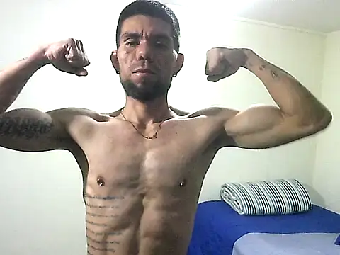 thomas2wood online show from June 6, 11:11 pm