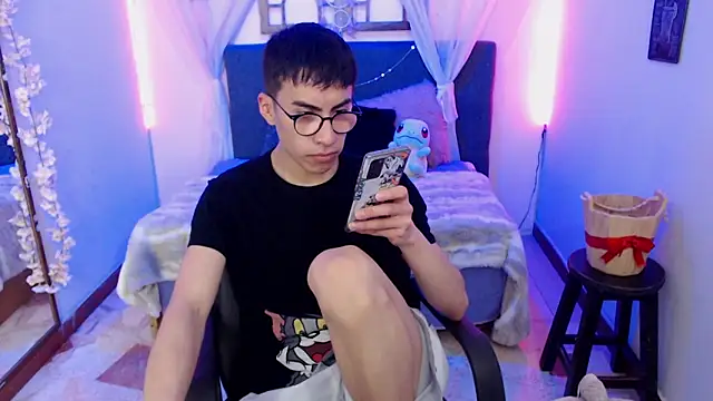 Andy Norton online show from April 19, 4:01 am