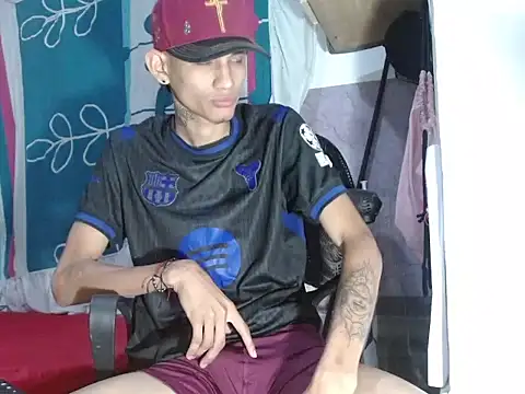 Brook 1707 online show from April 18, 12:01 am