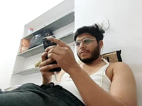 boy511 online show from April 12, 6:31 pm