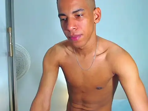 LuigiLuxs online show from June 30, 3:29 am