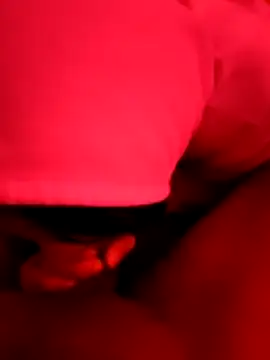 TannishTendency online show from April 19, 9:06 pm