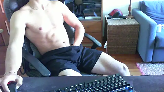 vlineandabs online show from April 19, 1:32 pm