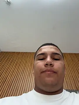Patricio 02 online show from May 23, 4:12 pm