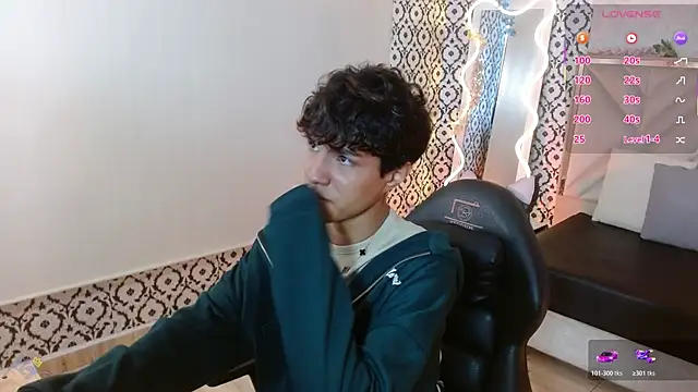 Damian tay online show from April 22, 11:48 am