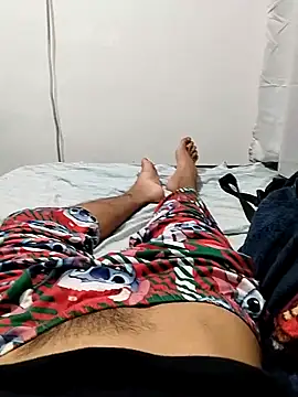 dark 21   online show from April 22, 4:30 am