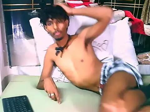 SubmissiveStallion69 online show from April 23, 12:40 pm