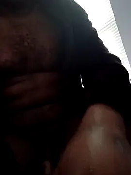 TomFrm69 online show from April 28, 8:02 pm