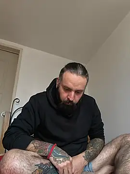 erikthor online show from May 20, 1:17 pm