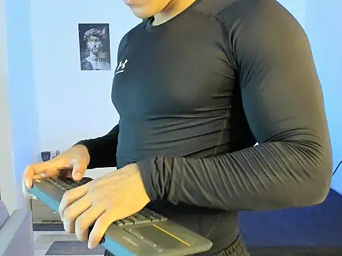 sant wahlberg online show from July 13, 11:17 pm