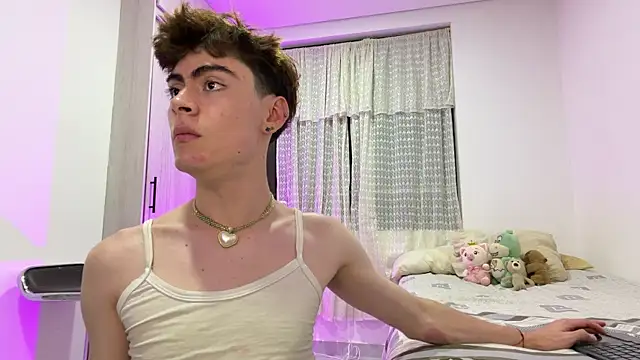 peachyboy online show from June 25, 4:48 am