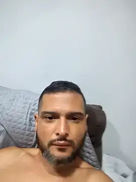 Lucasnono online show from May 6, 12:33 am