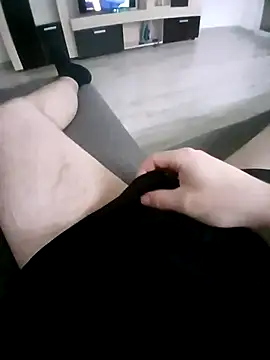 gabriel27xxx online show from May 6, 4:29 pm