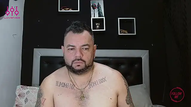 Snapshot of perverseveteranmanxxx chatting on March 10, 1:21 pm perverseveteranmanxxx online show from March 10, 1:21 pm