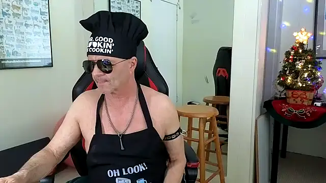 Snapshot of hotdadbod chatting on December 27, 9:32 pm hotdadbod online show from December 27, 9:32 pm