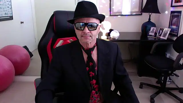 Snapshot of hotdadbod chatting on March 9, 8:52 pm hotdadbod online show from March 9, 8:52 pm