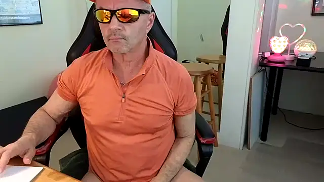 Snapshot of hotdadbod chatting on January 7, 9:25 pm hotdadbod online show from January 7, 9:25 pm