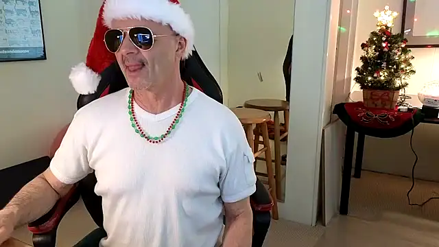 Snapshot of hotdadbod chatting on December 16, 9:09 pm hotdadbod online show from December 16, 9:09 pm