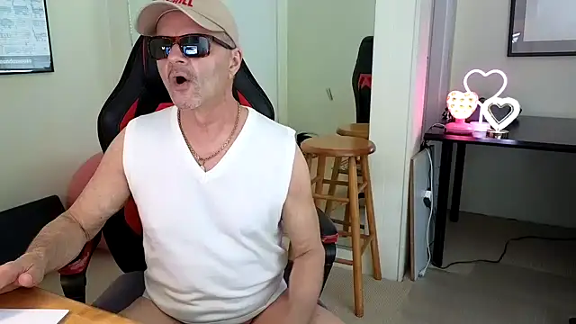 Snapshot of hotdadbod chatting on January 31, 9:16 pm hotdadbod online show from January 31, 9:16 pm