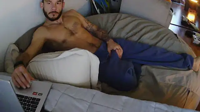 Clevername90 online show from February 8, 5:39 pm