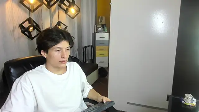 Marcoviolet online show from July 2, 8:04 pm