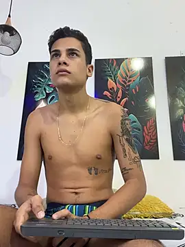 Luxury Guy online show from June 1, 11:54 am