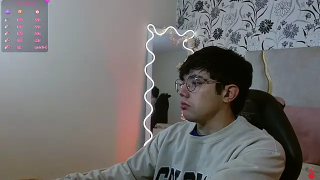 AxelNoir tay online show from June 4, 3:56 am