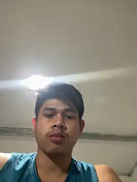 ChocoYummyHotdog online show from June 10, 9:11 am