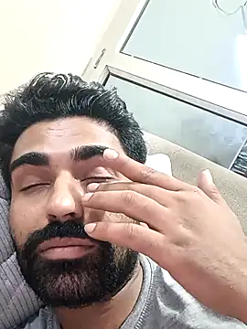 luckyrajput321213 online show from June 27, 8:25 pm