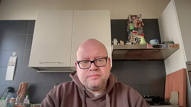 Snapshot of theitalianbear chatting on February 26, 12:36 pm theitalianbear online show from February 26, 12:36 pm