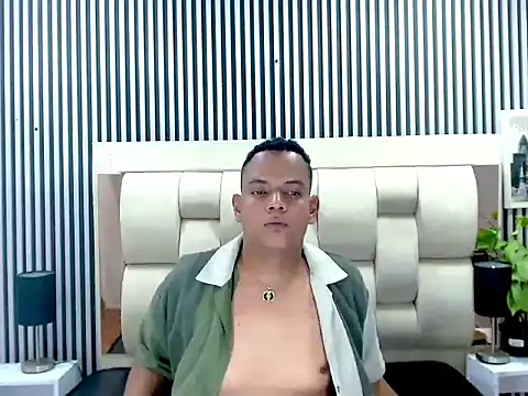 Papi 95 online show from August 1, 12:59 pm