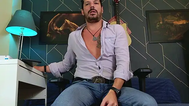 ChrisKox online show from March 7, 2:15 pm