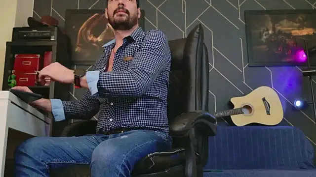 Snapshot of ChrisKox chatting on January 12, 6:49 pm ChrisKox online show from January 12, 6:49 pm