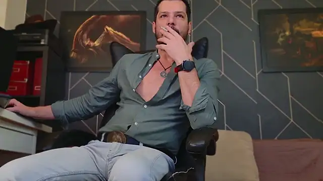 Snapshot of ChrisKox chatting on January 3, 7:38 am ChrisKox online show from January 3, 7:38 am