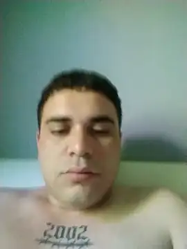 E f online show from November 3, 12:30 pm