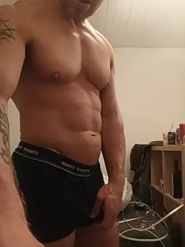 AthleticWomenizer2 online show from October 26, 9:17 pm