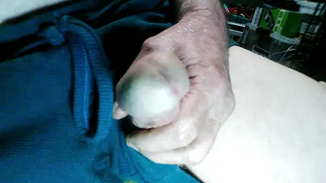 russtee online show from March 13, 7:20 pm